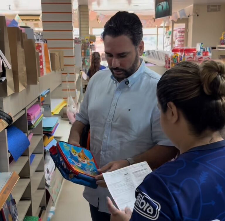 Vereador Marcos Combate denuncia possível superfaturamento em compra de kits escolares pela Prefeitura de Porto Velho
