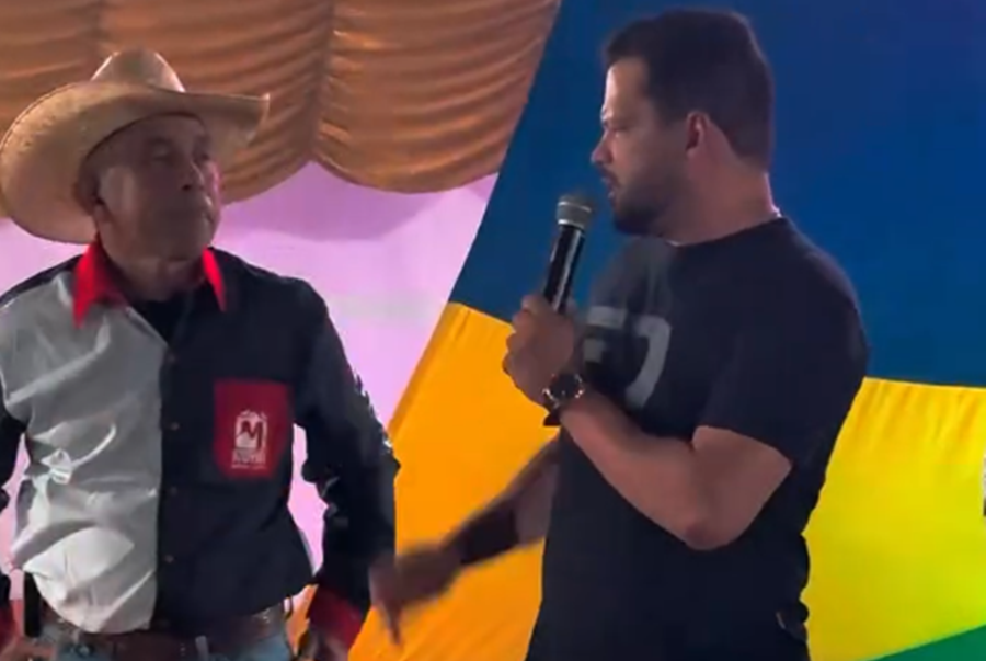 Deputado Edevaldo Neves prestigia o circuito de rodeio Norte Fest no distrito de Extrema (RO)