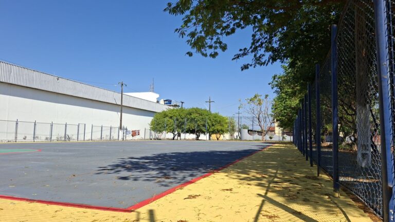 Prefeitura entrega mais uma praça restaurada à sociedade porto-velhense