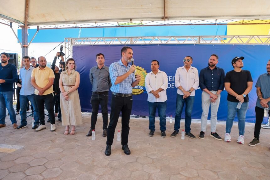 Policlínica Rafael Vaz e Silva é reinaugurada com mais de dez especialidades médicas