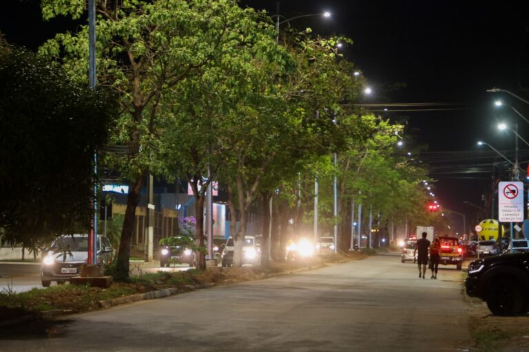 Nova iluminação transforma a avenida Guaporé em símbolo de segurança e modernidade