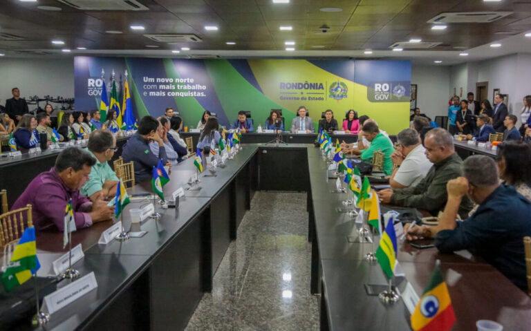 Rondônia assina Pacto para transformar vidas com o cumprimento de direitos estabelecidos para a Primeira Infância