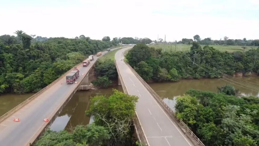 DNIT libera tráfego em duas faixas na ponte sobre o rio Candeias