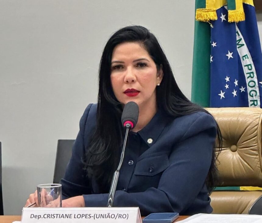 Deputada Cristiane Lopes Vota SIM à Urgência do PL da Anistia