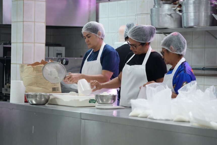 ANIVERSÁRIO DE PORTO VELHO - Quase 2 toneladas de ingredientes serão utilizados para bolo de 111 metros 1 ANIVERSÁRIO DE PORTO VELHO - Quase 2 toneladas de ingredientes serão utilizados para bolo de 111 metros