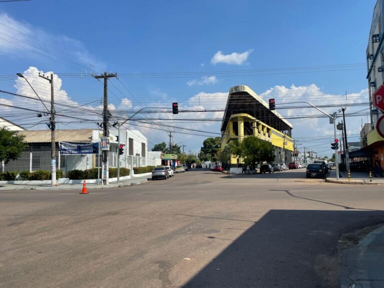 Novo semáforo instalado no cruzamento da Calama com Lauro Sodré melhora segurança e mobilidade