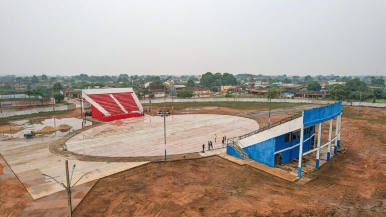 Obras no Bumbódromo avançam e transformam a infraestrutura cultural de Guajará-Mirim