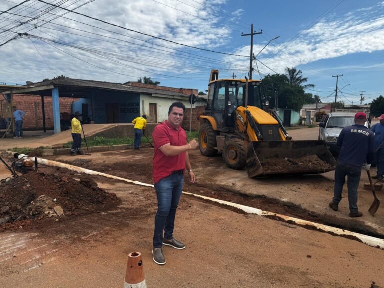 Vereador Edimilson Dourado acompanha obras de recuperação de via na zona sul de Porto Velho