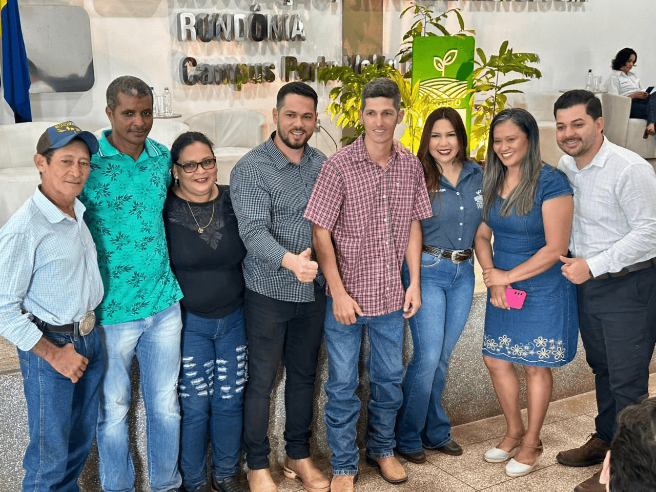 DENTRO DA MATERIA LANÇAMENTO TERRA FERTIL PVH Deputada federal Cristiane Lopes garante apoio aos produtores de Porto Velho com o Projeto Terra Fértil