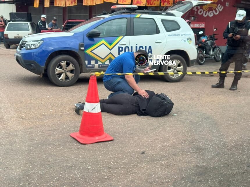 Motoqueira sem habilitação fica ferida em acidente na zona sul da capital
