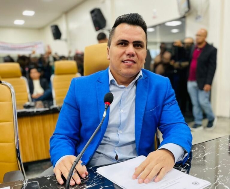 Vereador Edimilson Dourado intensifica cobrança e afirma que vai lutar pelo asfaltamento total do Bairro Castanheiras até 2026