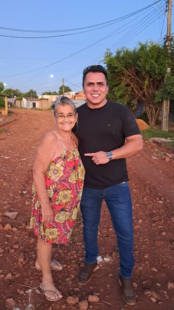 Asfaltamento de ruas no bairro Castanheira é iniciado após anos de cobrança do vereador Edimilson Dourado