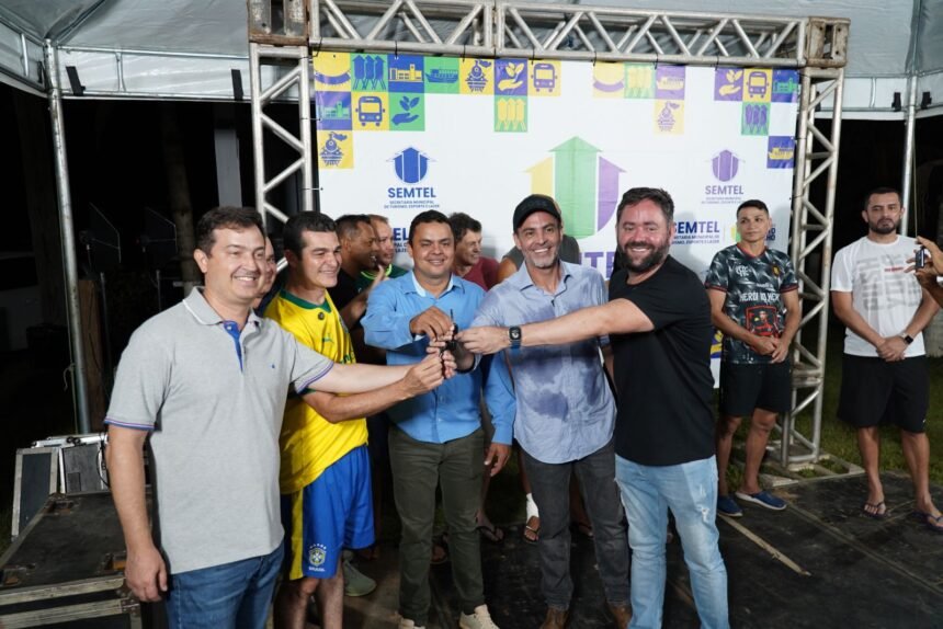 Comunidade de União Bandeirantes recebe ambulância zero quilômetro