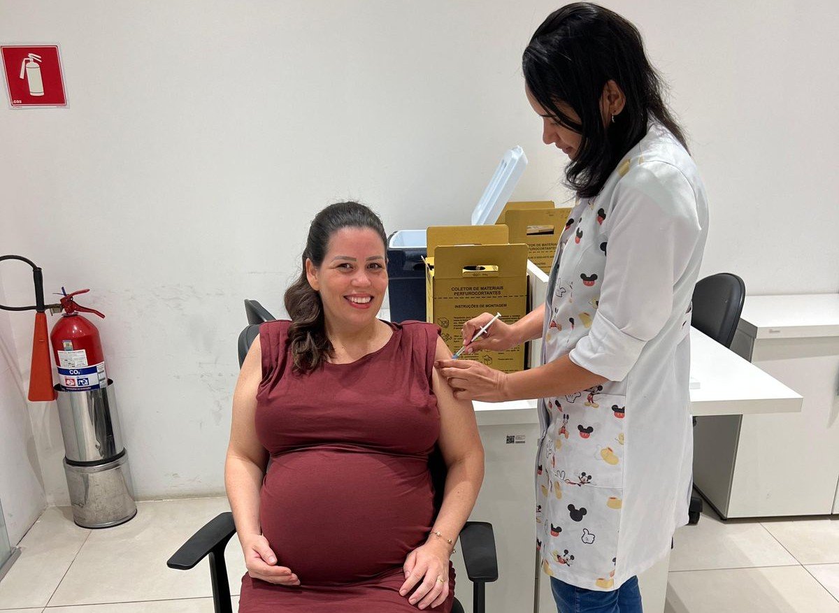 Gestantes de Porto Velho celebram chegada da vacina contra bronquiolite