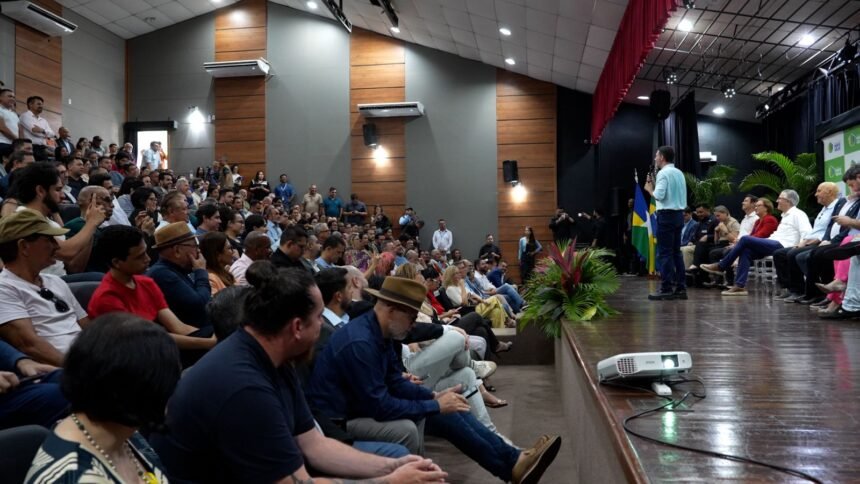 Estudantes de medicina celebram chegada do Hospital Municipal Universitário em Porto Velho 1 Estudantes de medicina celebram chegada do Hospital Municipal Universitário em Porto Velho