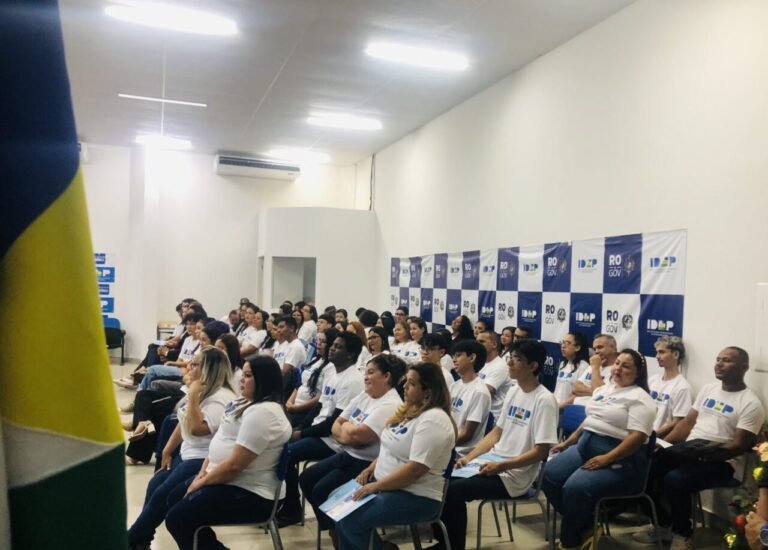 Formatura de 70 alunos de oito cursos técnicos é realizada pelo governo de RO, em Porto Velho