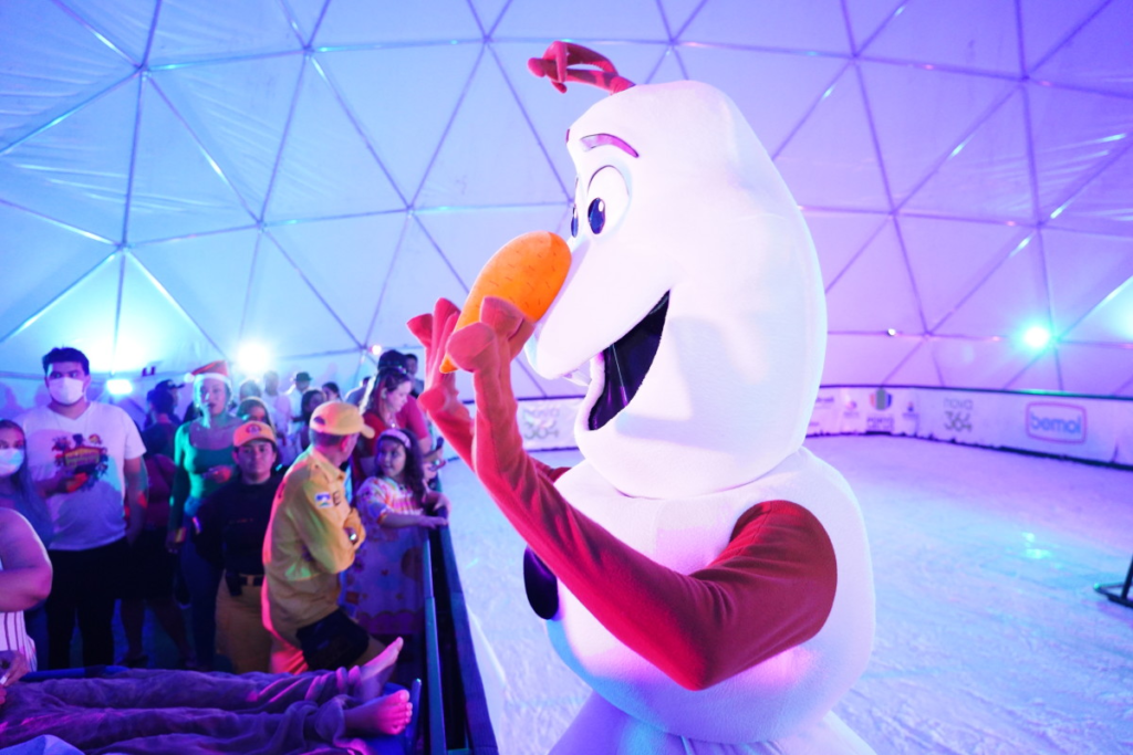 Crianças do Cosme e Damião participam de programação do Natal Porto Velho Luz