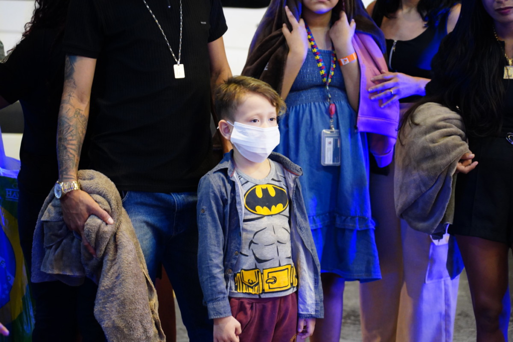 Crianças do Cosme e Damião participam de programação do Natal Porto Velho Luz