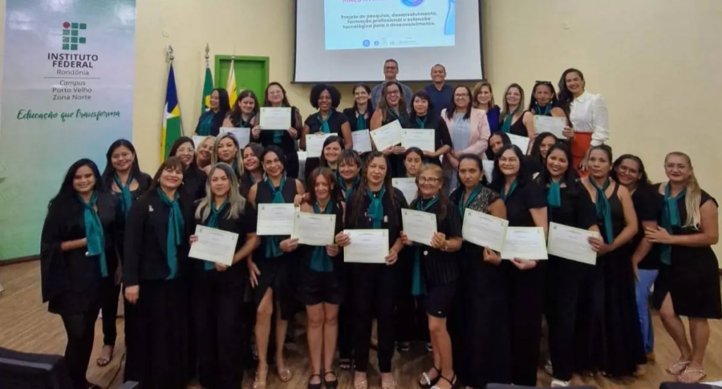 Cristiane Lopes participa de certificação do projeto PCD+ Mães Atípicas
