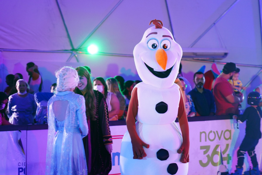 Crianças do Cosme e Damião participam de programação do Natal Porto Velho Luz