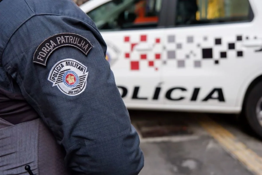 Homem ameaça a família com marreta e é morto esfaqueado pela filha 1 Homem ameaça a família com marreta e é morto esfaqueado pela filha