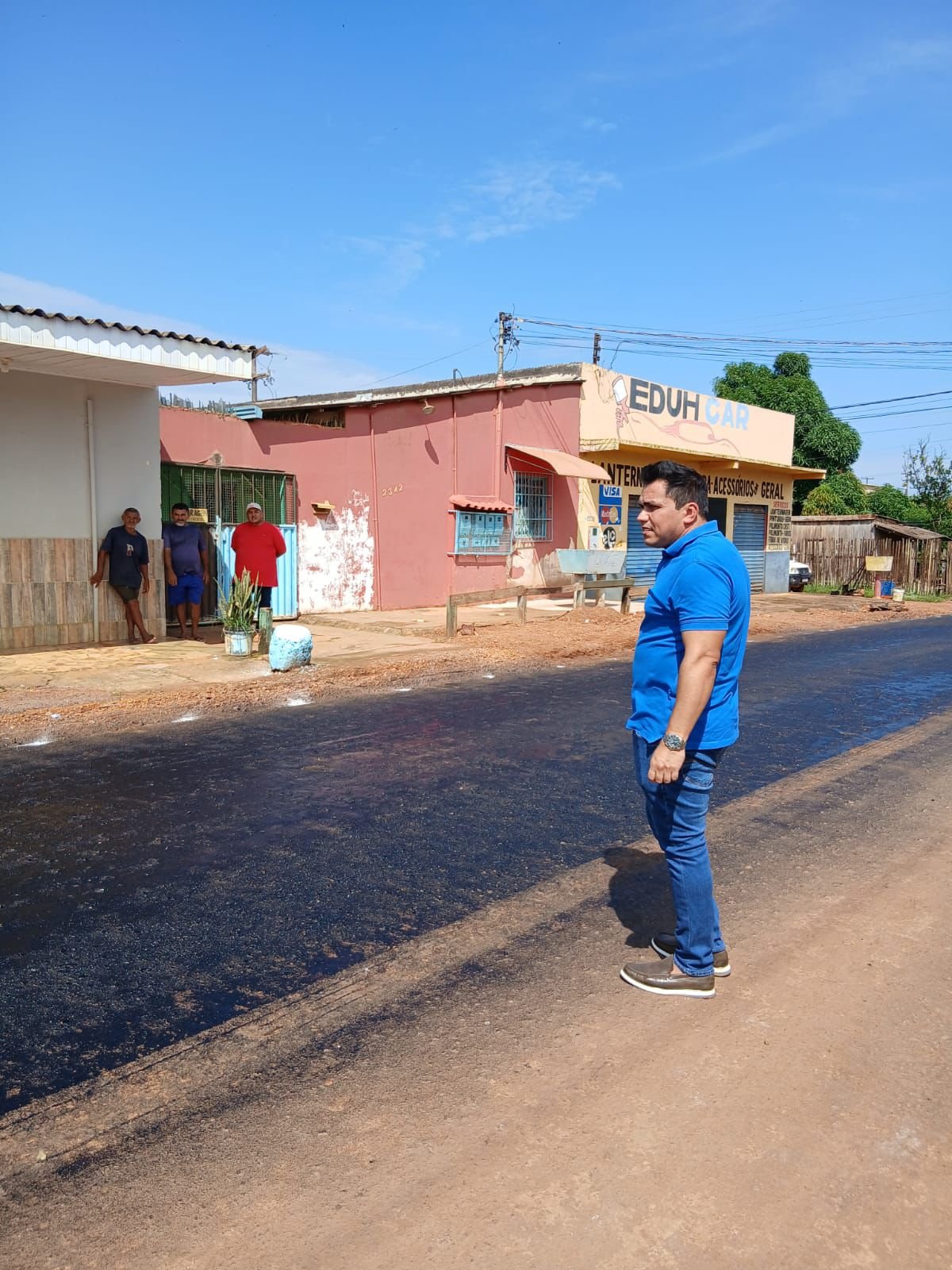 lucilo3 Vereador Edimilson Dourado garante pavimentação de mais uma rua no bairro Castanheira