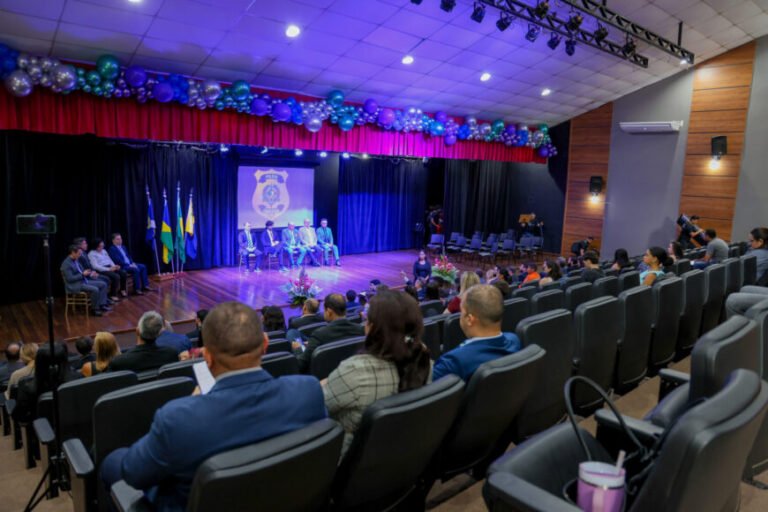 Últimas Notícias 5 Governo de RO celebra Dia do Perito Criminal com entrega da Medalha Cícero de Souza