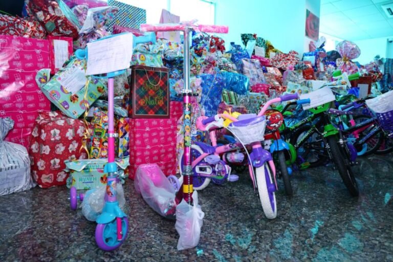 NATAL: governo de Rondônia bate recorde de presentes doados às crianças na Campanha Papai Noel dos Correios 2025
