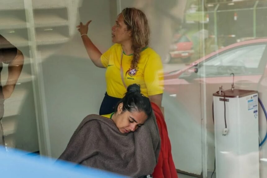Raio em ato de Nikolas: ao menos 4 seguem internados em hospital do DF - VEJA FOTOS