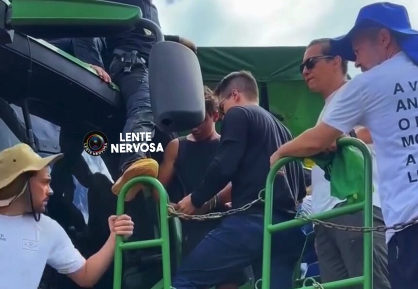 SEGURANÇA - Nikolas Ferreira passa a usar colete à prova de balas durante Caminhada pela Liberdade - VEJA O VÍDEO