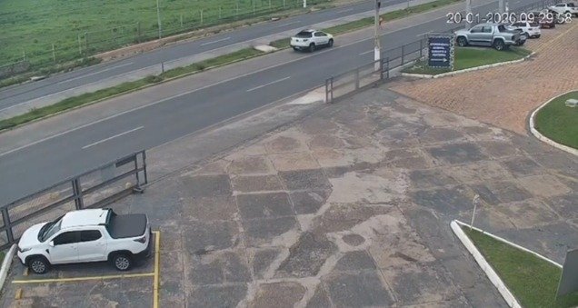 Idosa morre ao ser atropelada por dois veículos ao atravessar avenida no MT- VÍDEO
