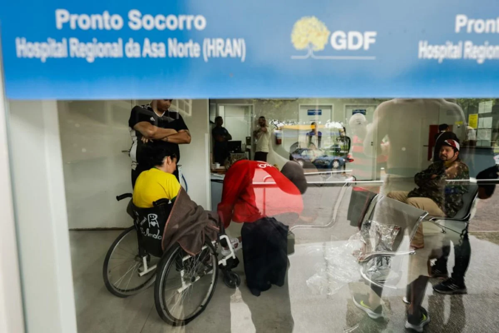 Raio em ato de Nikolas: ao menos 4 seguem internados em hospital do DF - VEJA FOTOS