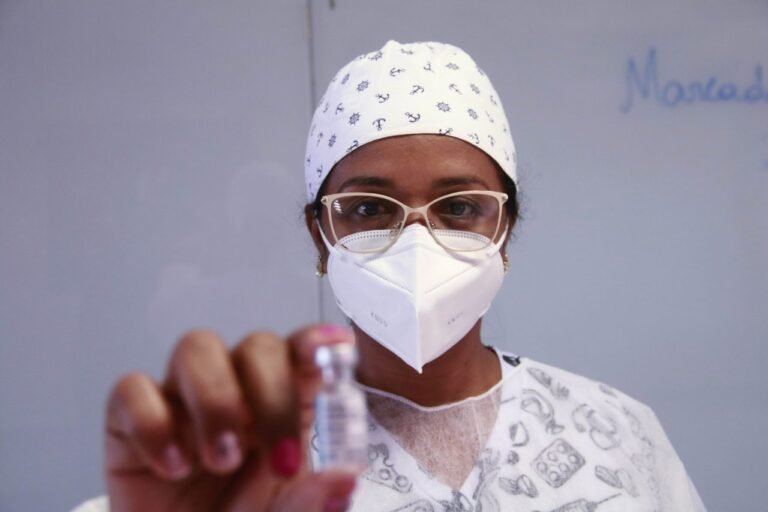 Orientações sobre diferença entre as vacinas de gripe e Covid-19 são reforçadas pela Agevisa/RO