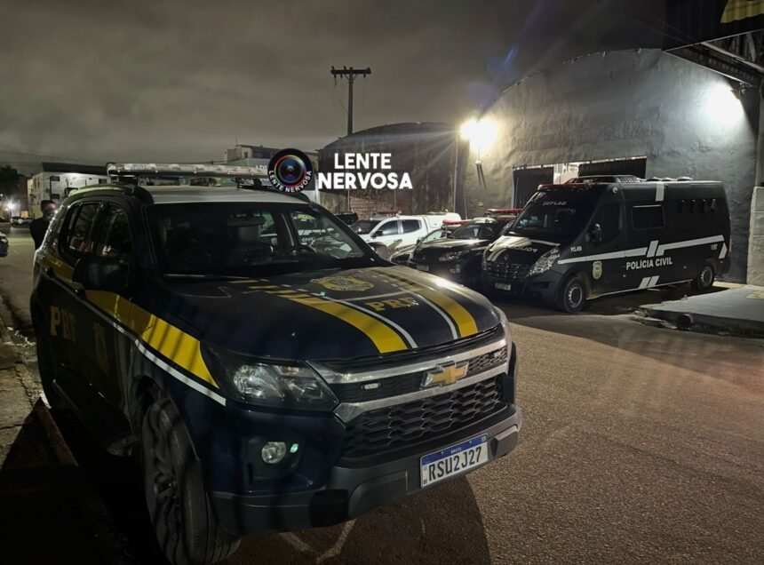 Passageiro é preso com três quilos de maconha em ônibus na BR-364 1 Passageiro é preso com três quilos de maconha em ônibus na BR-364