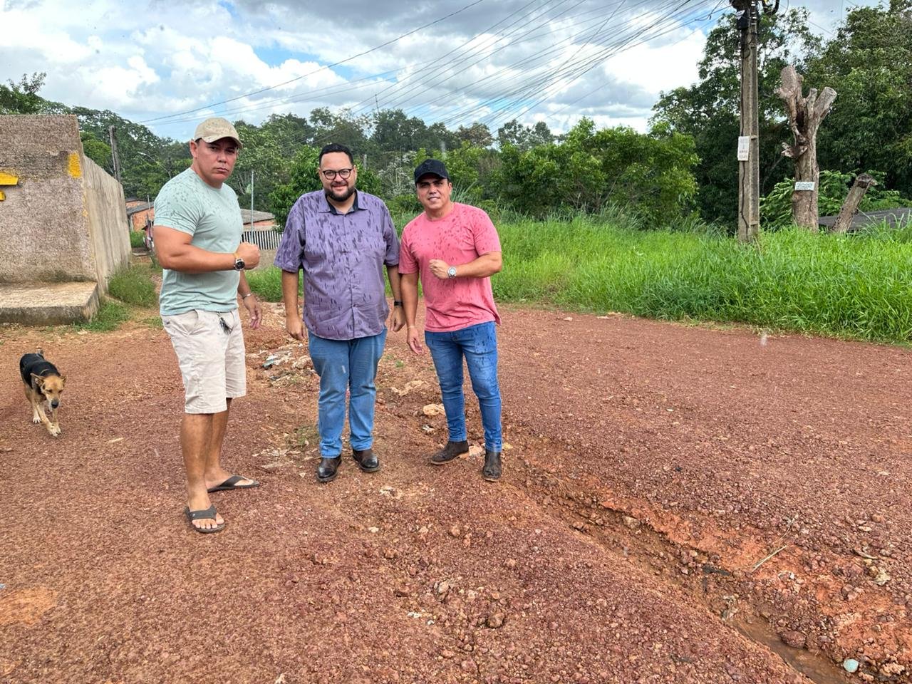Vereador acompanha secretário em vistoria e cobra asfaltamento de ruas no Cidade Nova 1 Vereador acompanha secretário em vistoria e cobra asfaltamento de ruas no Cidade Nova