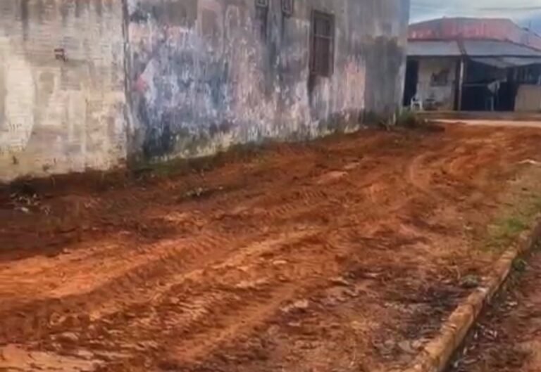 Parceria entre vereador Edimilson Dourado e Seinfra garante limpeza em ponto crítico do Caladinho