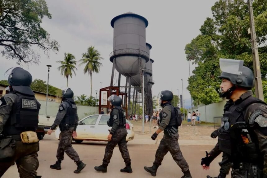 Segurança é intensificada pelo governo de RO no maior bloco de Carnaval da região Norte 1 Segurança é intensificada pelo governo de RO no maior bloco de Carnaval da região Norte