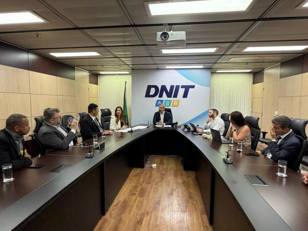Cristiane Lopes articula com DNIT recuperação de rodovias federais estratégicas em Rondônia