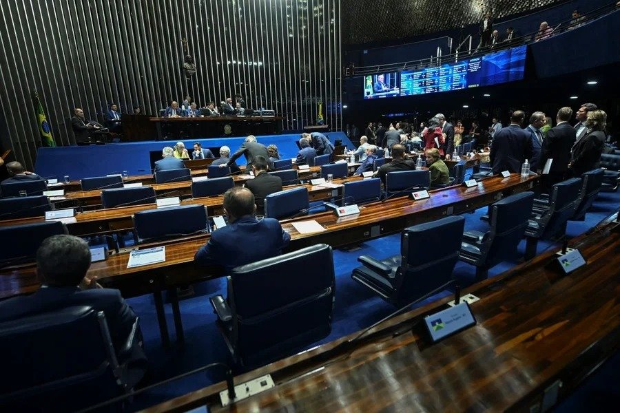 Senado aprova PL que aumenta licença-paternidade para até 20 dias 1 Senado aprova PL que aumenta licença-paternidade para até 20 dias