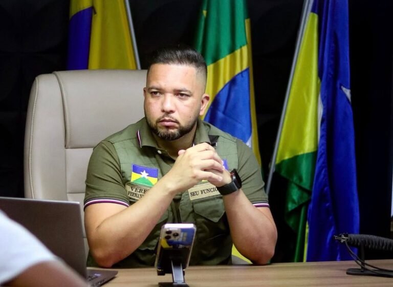 AMEAÇAS-Vereador Fernando Silva tem porte de arma suspenso pelo 3º Juizado de Violência Doméstica