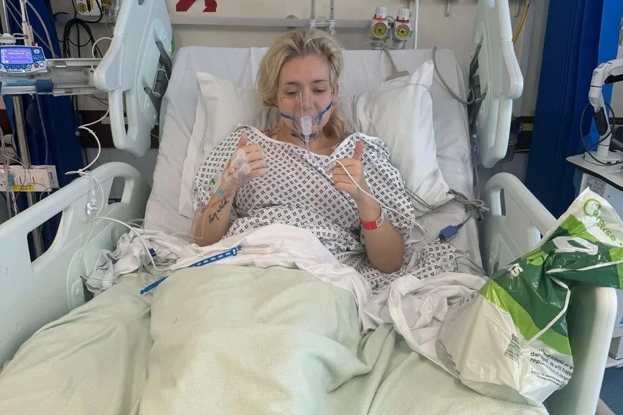 Usuária de vape, jovem de 22 anos desenvolve câncer de pulmão grave