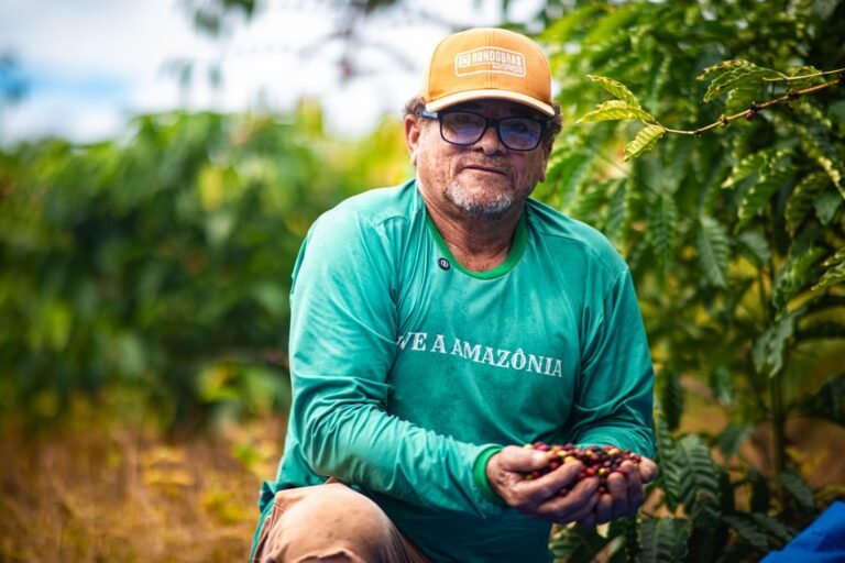 Café transforma vidas de produtores reassentados