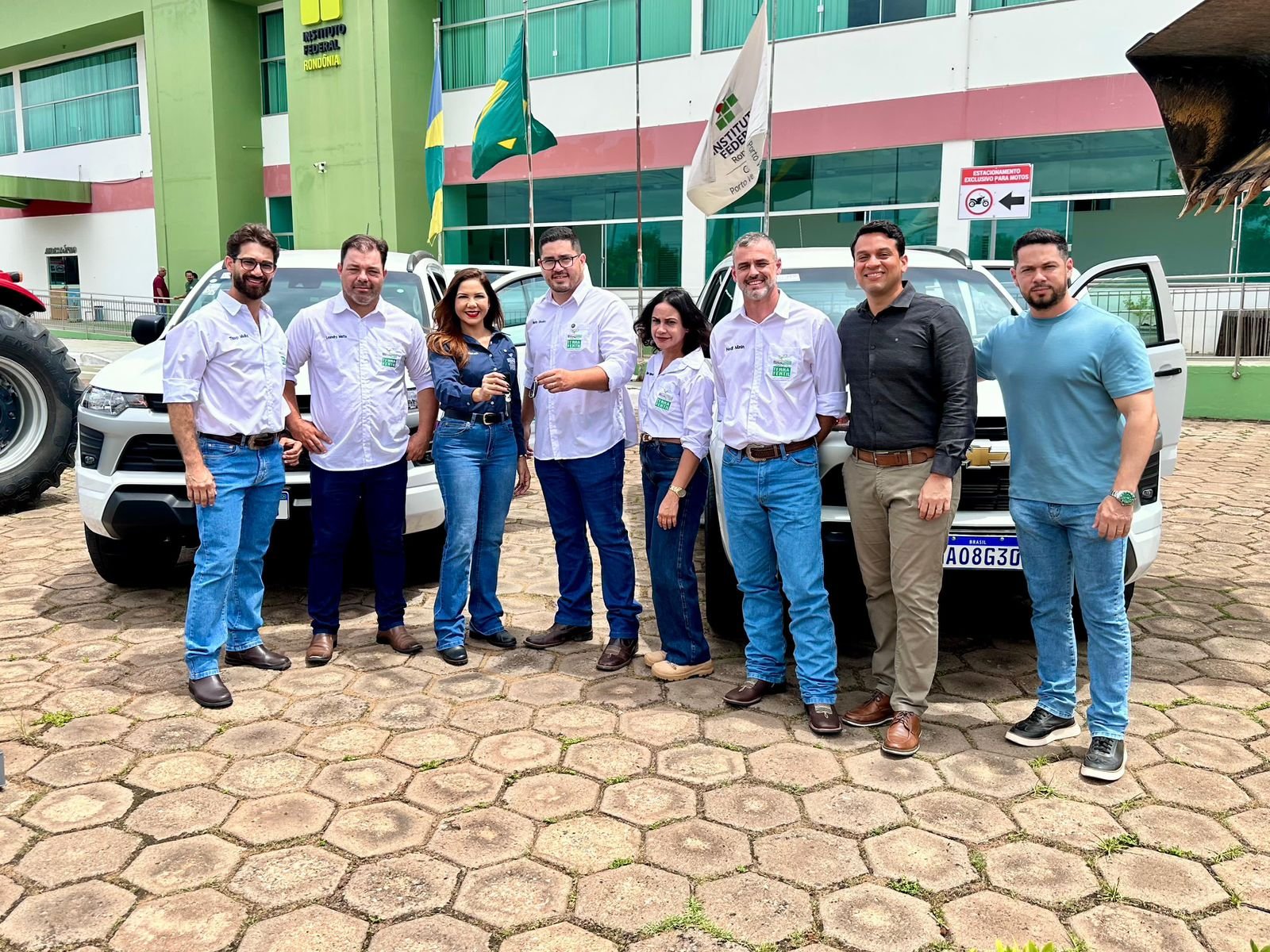 Cristiane Lopes fortalece a agricultura em RO com o Projeto Terra Fértil e entrega veículos para ampliar atendimento aos produtores rurais