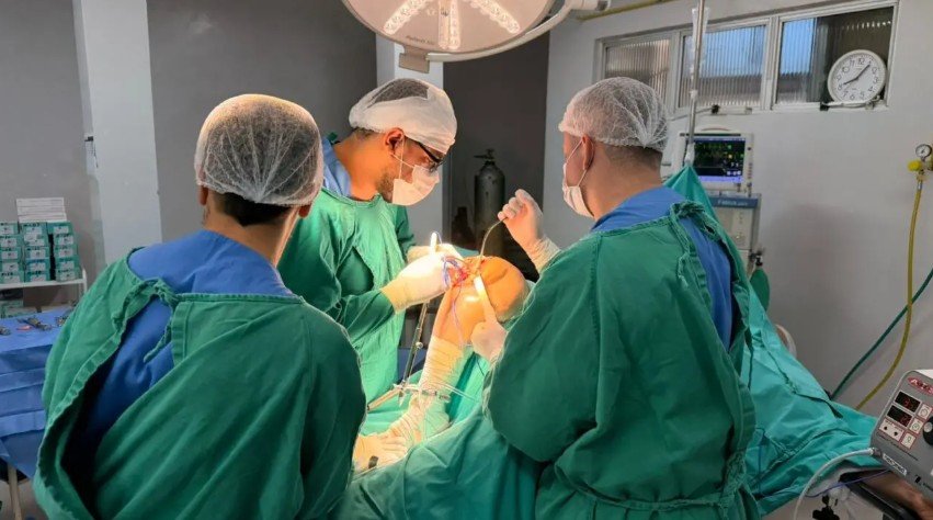 Primeira cirurgia eletiva de prótese de joelho é realizada no Hospital de Retaguarda de Rondônia