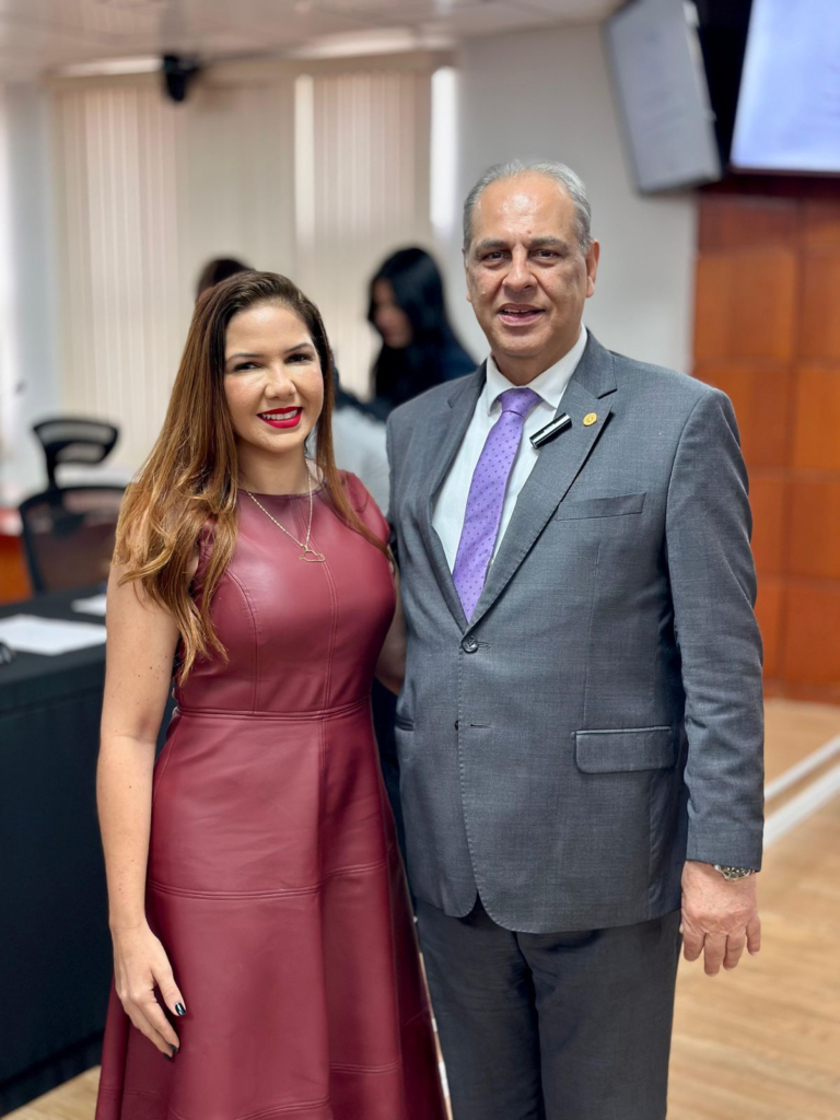 Deputada federal Cristiane Lopes defende mais mulheres na política durante evento do TRE-RO