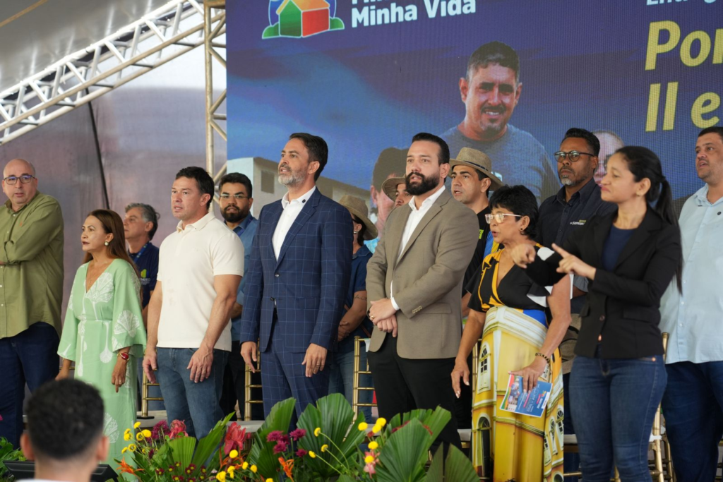 Entrega de 592 unidades habitacionais marca novo começo para famílias da zona Leste