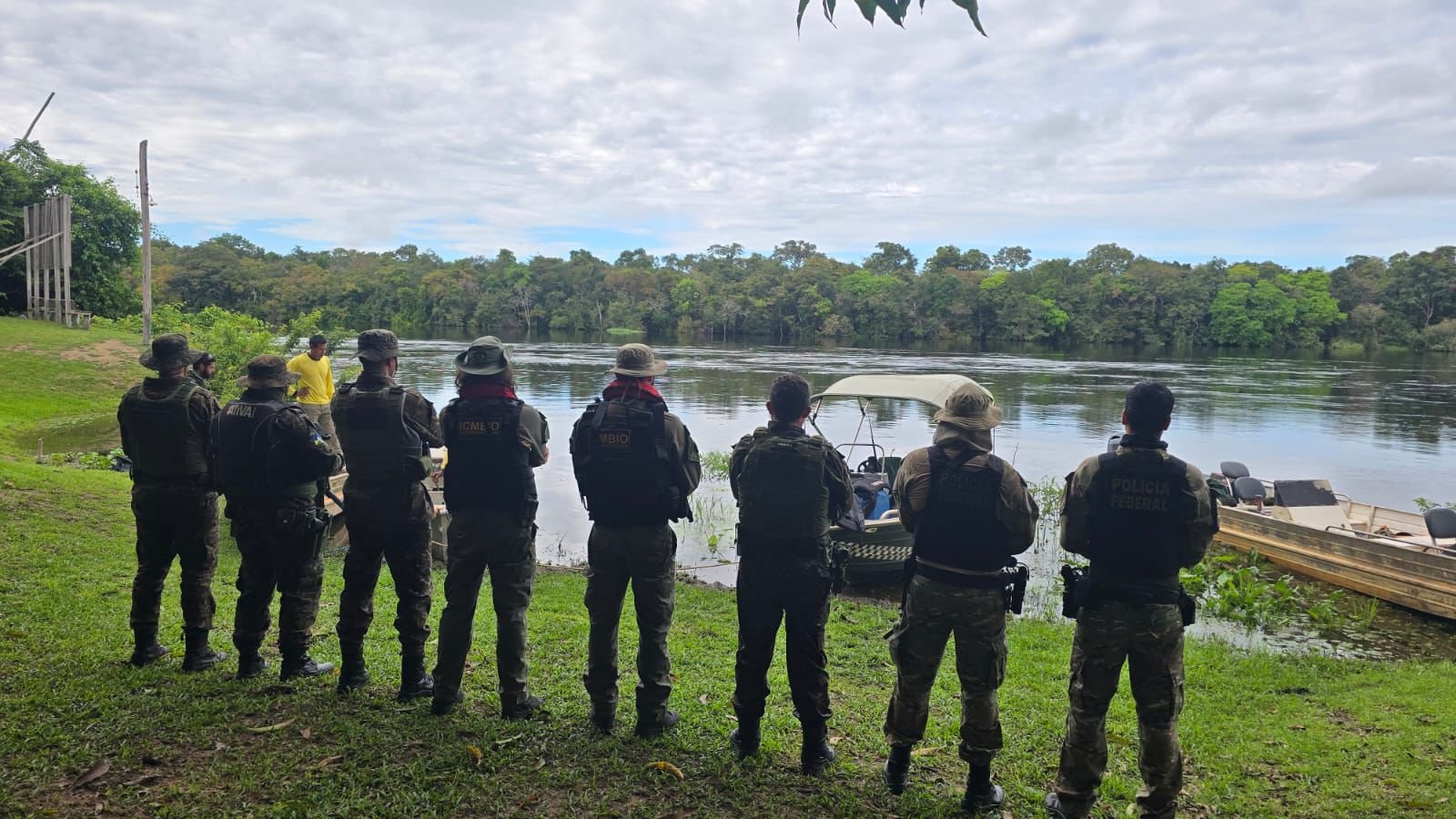 Grupo é flagrado com armas e pesca proibida durante operação em Rondônia
