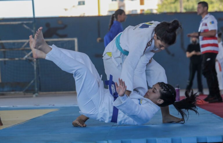 Projeto garante apoio a atletas e delegações em competições