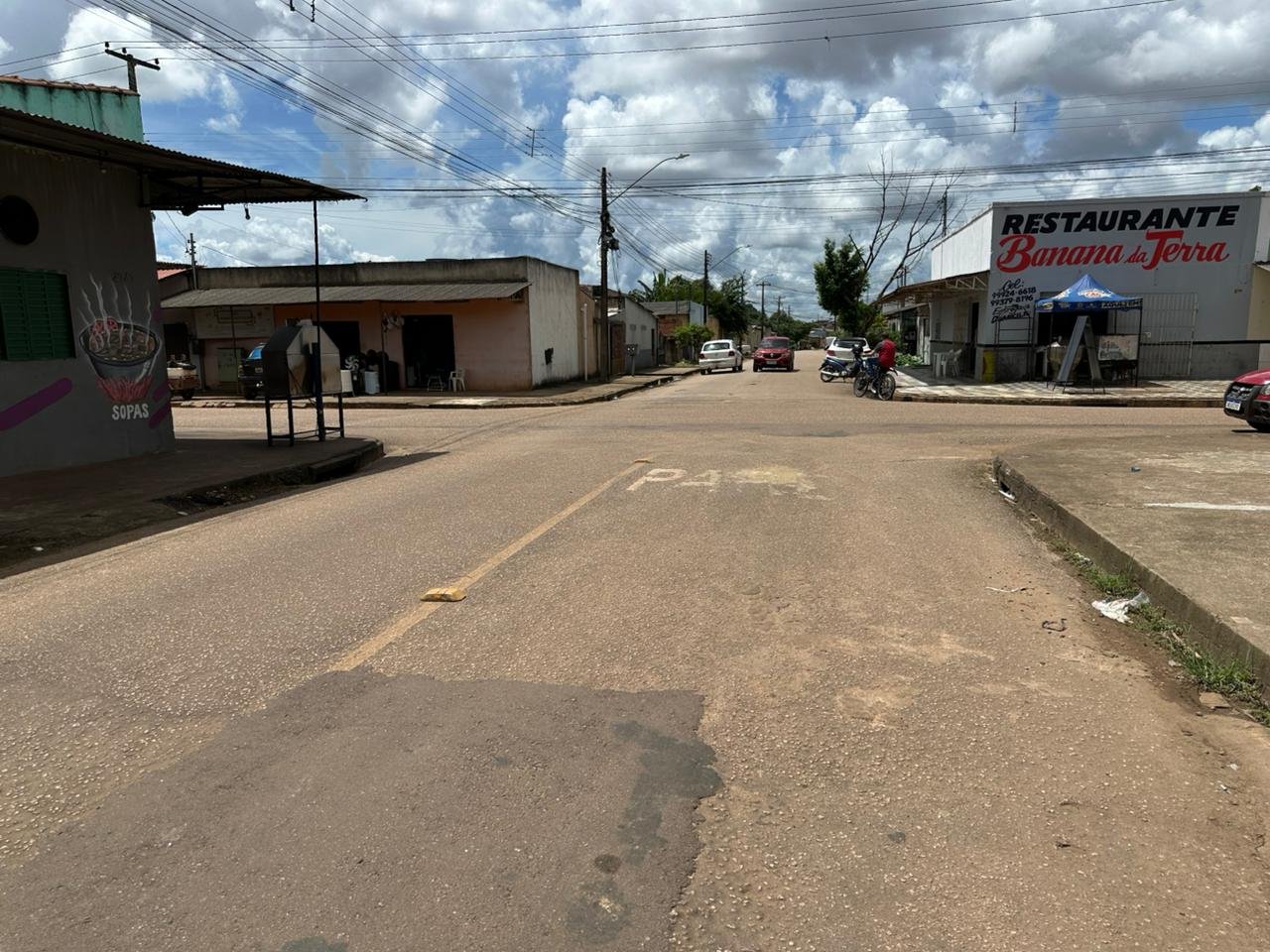 Vereador Edimilson Dourado solicita e prefeitura inicia reforço na sinalização viária