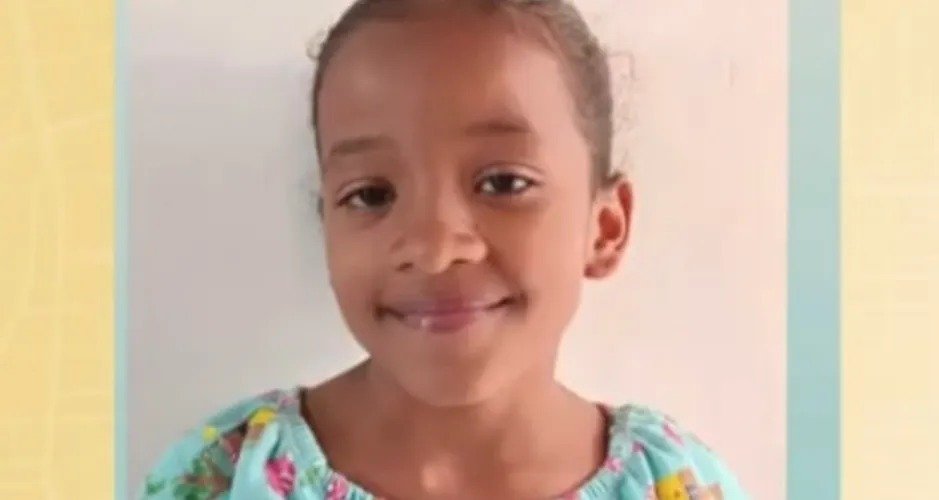 Criança de 11 anos morre após ser arremessada em piscina durante brincadeira em Alagoas